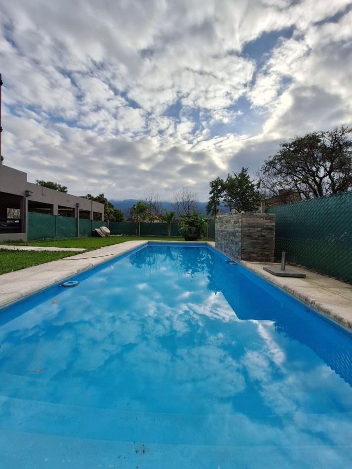 Vivienda en Barrio Privado "Casas de Campo" - YERBA BUENA