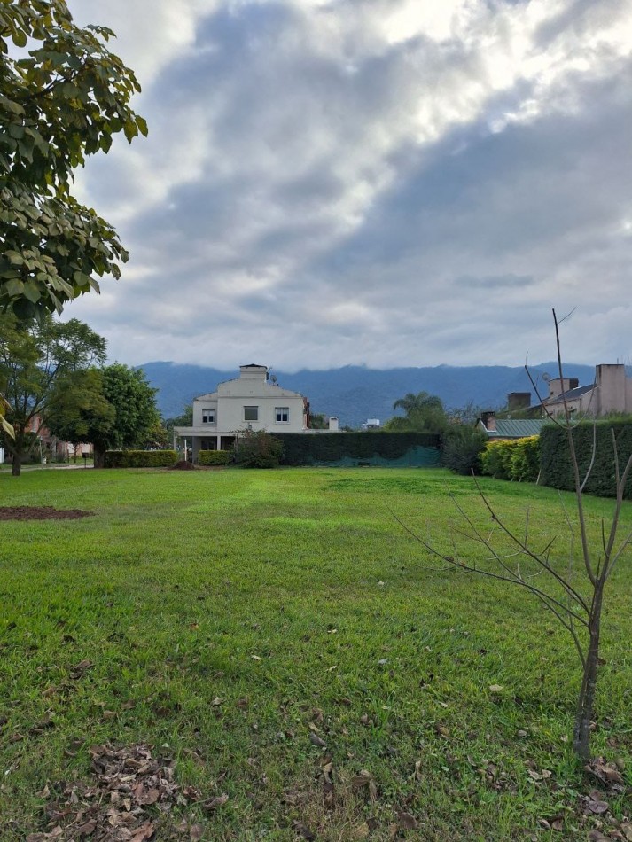 Vivienda en Barrio Privado "Casas de Campo" - YERBA BUENA