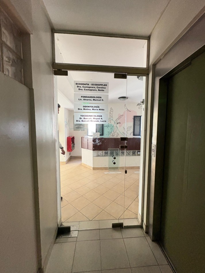 VENTA! CONSULTORIO EN "TORRE MEDICA PARQUE" - BALCARCE 480 B° NORTE SMT