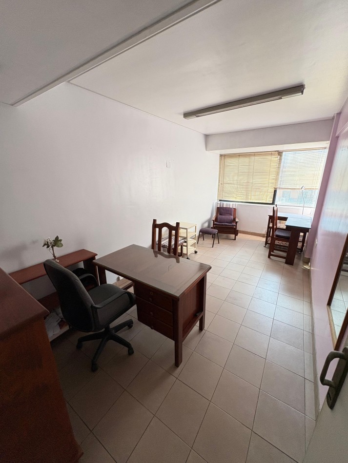 VENTA! CONSULTORIO EN "TORRE MEDICA PARQUE" - BALCARCE 480 B° NORTE SMT