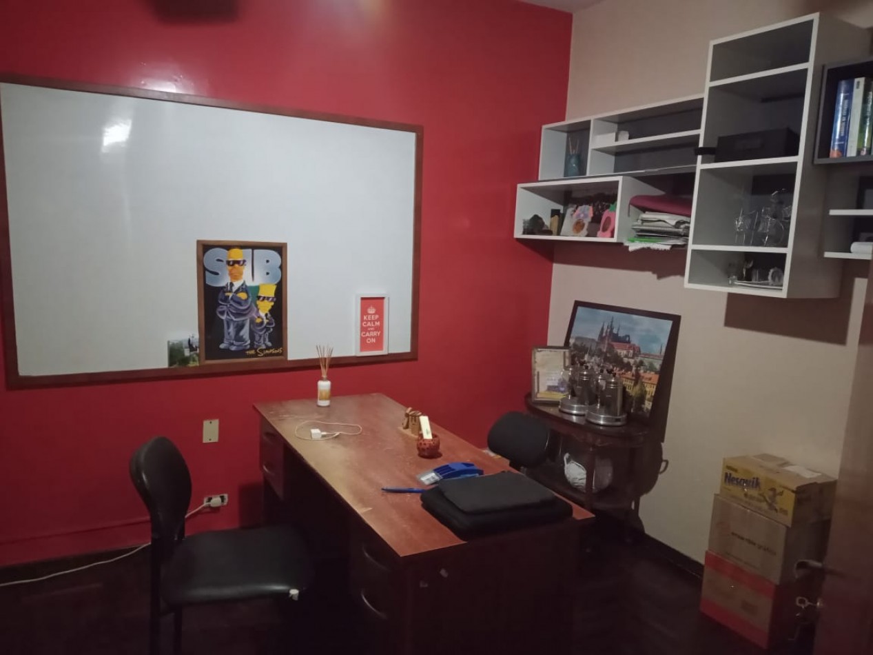 CASA EN EXC. ESTADO SOBRE AV. ROCA 1100 - OPORTUNIDAD!