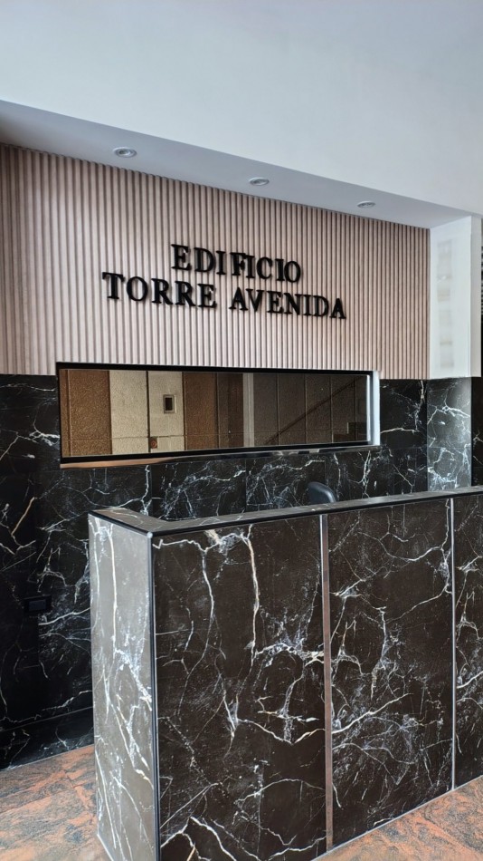 DEPARTAMENTO 4 DORMITORIOS, Sobre calle 24 de Septiembre 675, en edificio TORRE AVENIDA