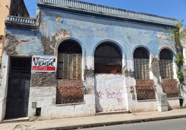 CASA A REFACCIONAR/DEMOLER LAS HERAS 150